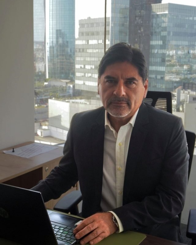 Roberto Castañeda Vilchez